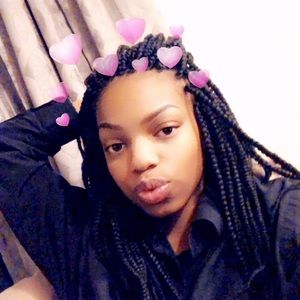 Meet your Posher, Mya